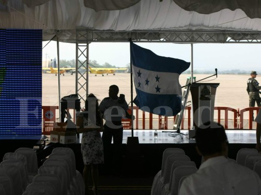 Gobierno firmó contrato del proyecto de aeropuerto de Palmerola &nbsp;&nbsp;