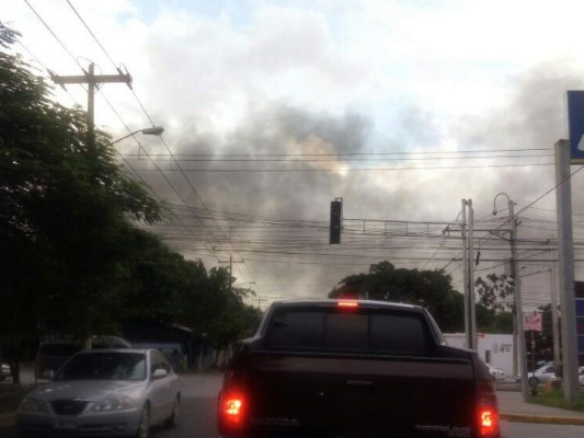 Centro penal de San Pedro Sula es consumido por voraz incendio