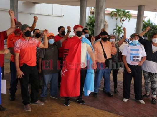 Se agudiza conflicto en Congreso Nacional; niegan acceso a empleados (Fotos)