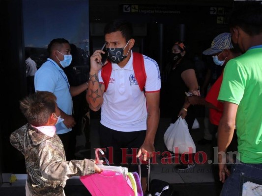 ¡Con la frente en alto! Así fue el regreso de Olimpia tras caer eliminado en Liga Concacaf (FOTOS)