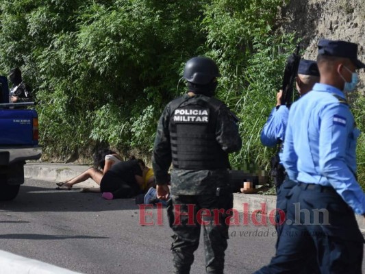 Desgarradora escena de pareja emboscada y acribillada en la capital (FOTOS)