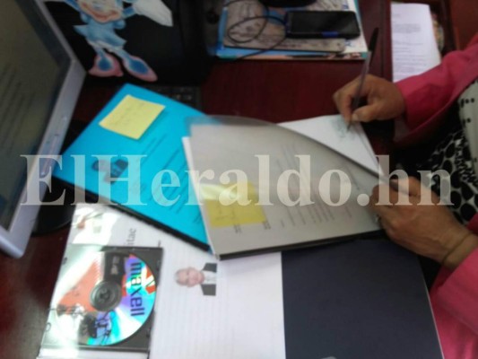 Honduras: A punto de finalizar plazo, solo 19 profesionales se han postulado para TSC