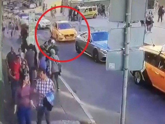 Detienen a conductor de taxi en Moscú por atropellar a siete personas