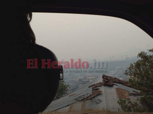 FOTOS: Capitalinos ahogados por el humo de los incendios, sin agua y confinados