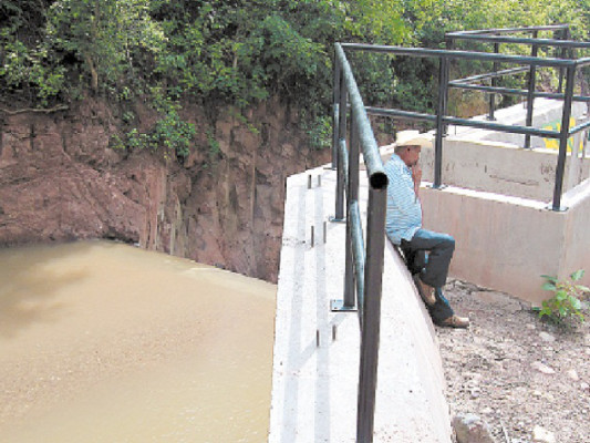 Inauguran proyectos de riego por goteo en el valle de Comayagua