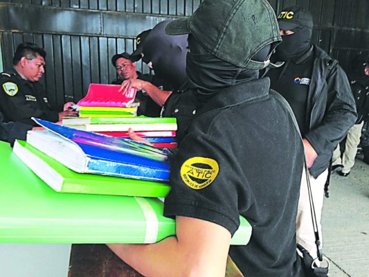 Honduras: Exdirectores de la Penitenciaría Nacional de Támara se presentan a declarar a la Fiscalía