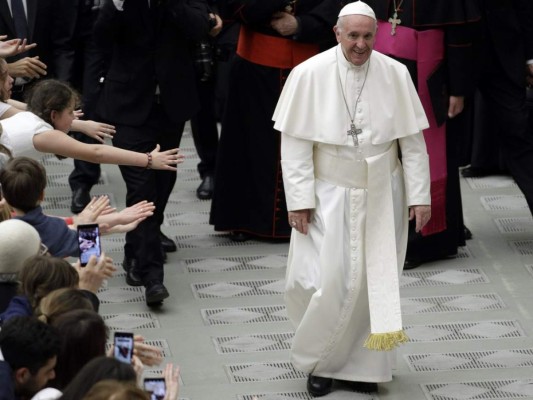 Papa dice que aborto equivale a 'contratar a un sicario”