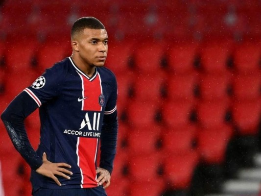 Kylian Mbappé causa baja por enfermedad para el PSG-Lille
