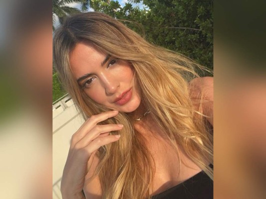 Shannon de Lima presume tonificado cuerpo en sexy traje de baño