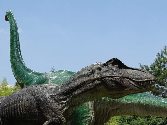 Las 12 teorías de conspiración más increíbles en la actualidad