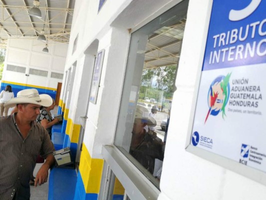 ¿En qué beneficia la Unión Aduanera entre Honduras y Guatemala?