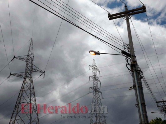 Honduras: En 64% ha subido cobro del alumbrado público