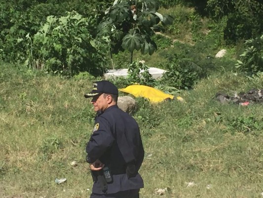 Hallan dos personas sin vida cerca de Medicina Forense de San Pedro Sula