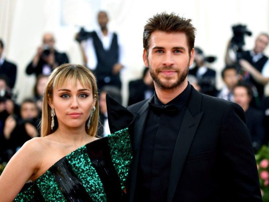 Miley Cyrus y Liam Hemsworth se casaron el pasado diciembre en una boda secreta a la que solo acudieron familiares y amigos más cercanos. Fotos: Agencia AP/ El Heraldo Honduras.