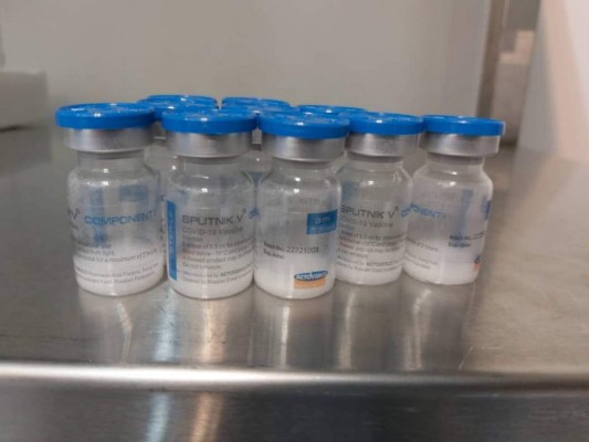 Lo que se sabe sobre escasez de componente de segunda dosis de Sputnik V (FOTOS)