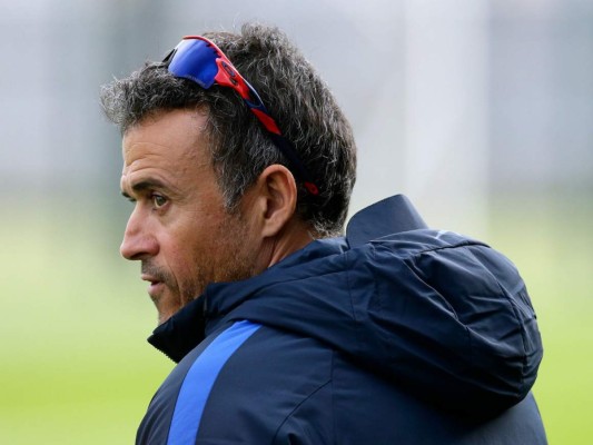 Luis Enrique: Es ridículo comparar a Messi con melones de oro
