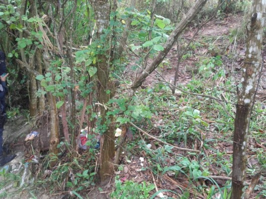 Hallan mujer decapitada y cuerpo encostalado en colonia Edilberto Solano de Choloma