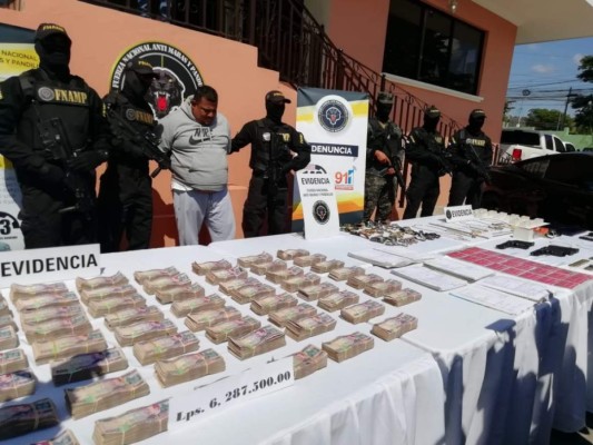 Armas, vehículos, relojes y mansiones: los lujos de cabecillas de maras y pandillas