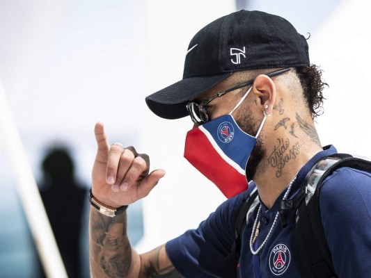 El astro brasileño Neymar está de vuelta en el equipo del Paris Saint-Germain para el partido de la Ligue 1 contra su archirrival Marsella. Foto: Agencia AFP.