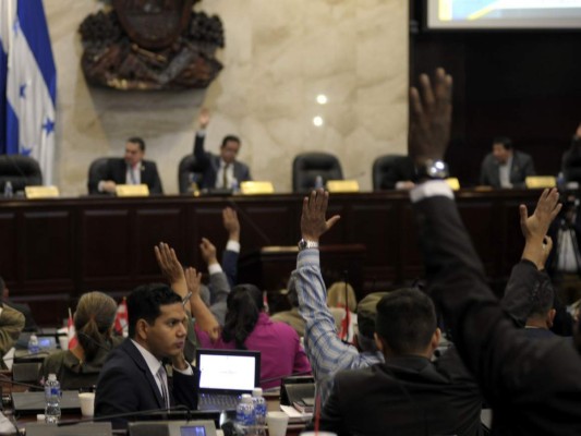 Liberales dicen que elegirán con votos a candidato al Consejo Nacional Electoral
