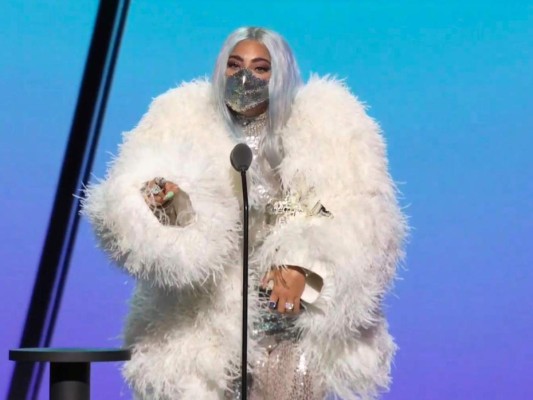 Lady Gaga brilla en los MTV Video Music Awards