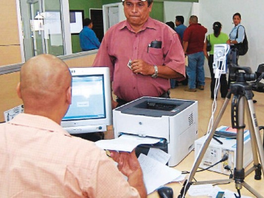 Firmarán contrato para la compra directa de licencias en el Registro Nacional de las Personas