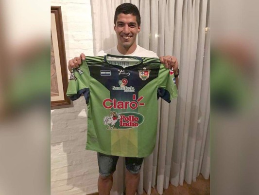 Insólito y exclusivo regalo de Navidad para Luis Suárez en Uruguay