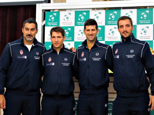 Djokovic amenaza a una España sin Nadal en la Copa Davis