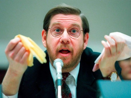 Biden elige a exjefe de la FDA para ciencia de las vacunas