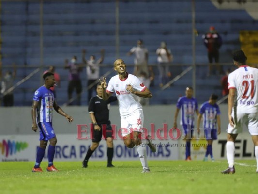 El show de la Ultra Fiel, la euforia de Eddie y el enojo de Nazar: Lo que no se vio del Olimpia vs. Victoria  