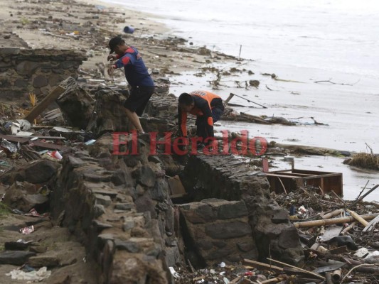Fotos de la devastación que dejó el tsunami en Indonesia