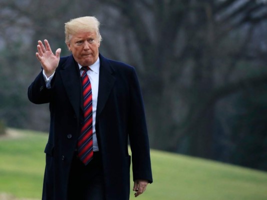 Senadores republicanos considerarán propuesta de Trump