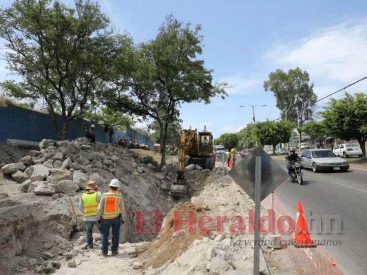 Amplían carriles en la carretera CA-5, salida al sur de la capital