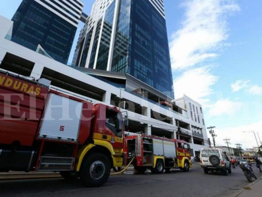 Siete personas resultan heridos al registrarse explosión en restaurante de Tegucigalpa