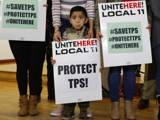 Gobierno de Trump podría poner fin a TPS de salvadoreños