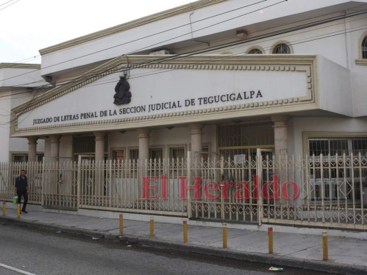 Miguel Pastor, Walter Maldonado y Daysi Zúñiga se presentan a Juzgados en Materia de Corrupción