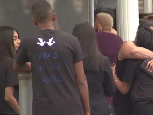 Realizan funeral de madre de la joven que habría sido asesinada por la MS-13