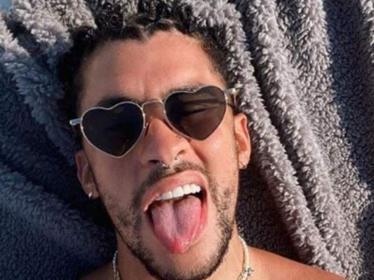 Cambio de look de Bad Bunny sorprende a sus fanáticos en cuarentena&nbsp;&nbsp;