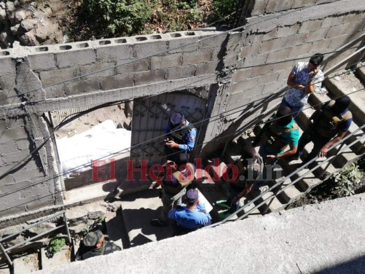 FOTOS: Escena del crimen de nacionalista acribillado en Villa Nueva