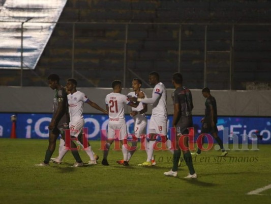 Olimpia acaricia el liderato de la zona central tras propinarle una goleada 5-0 al Platense