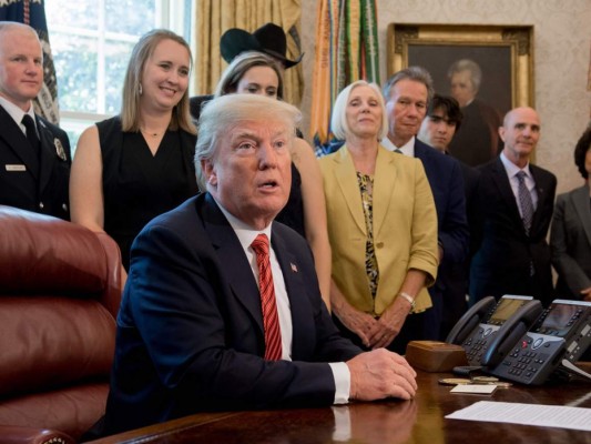 Donald Trump dice que fecha y lugar de cumbre con Kim se anunciarán en un par de días