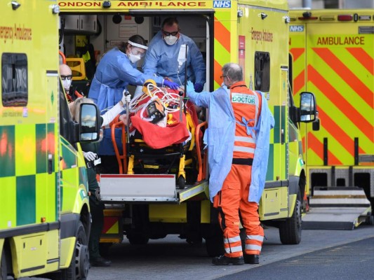 Más de 100 millones de contagiados deja la pandemia en su primer año