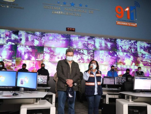 JOH en oración: 'Dios nos proteja y este fenómeno se vaya reduciendo'