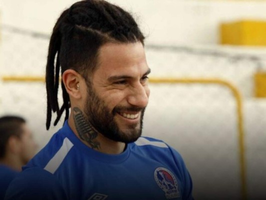 Jonathan Ferrari fue dado de baja del Olimpia por Pedro Troglio