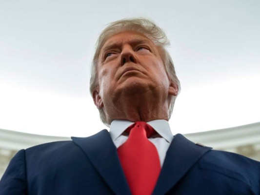 Departamento de Justicia prohíbe acceso a asistente de Trump&nbsp;&nbsp;