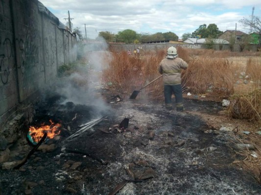 Imparables las quemas en zacateras en la capital