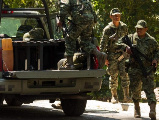 Asesinan a dos migrantes hondureños y hieren a tres más durante asalto en México  