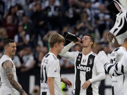 Cristiano Ronaldo es el primer campeón en las tres grandes ligas de Europa&nbsp;