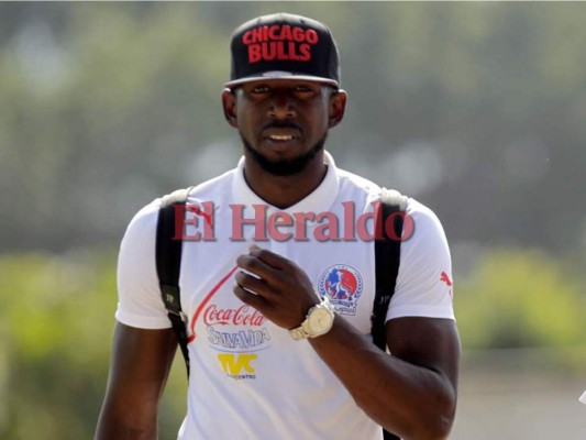 Johnny Palacios puede seguir jugando con el Olimpia, según Fenafuth