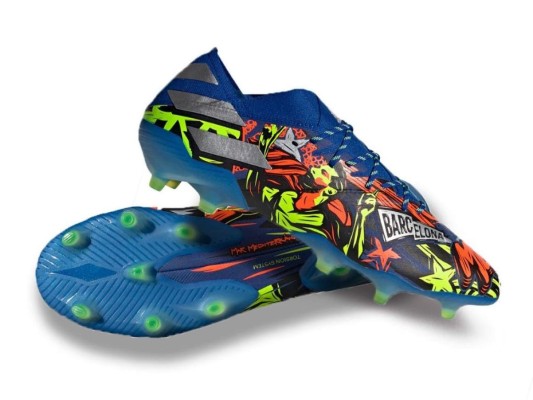 Subastarán los tenis con los que Messi batió record de goles con el Barça